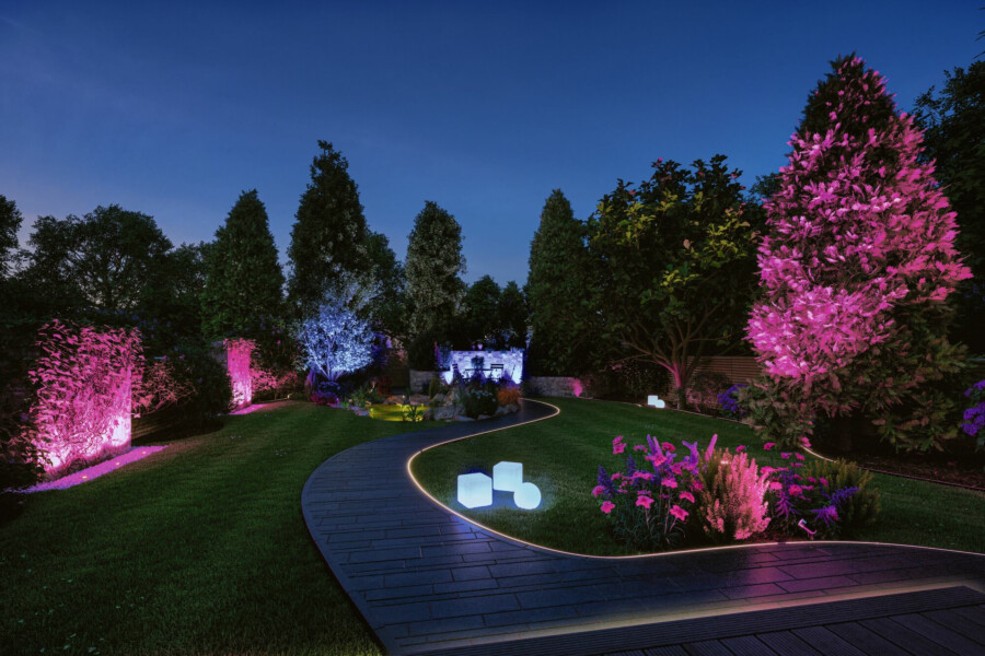 Paulmann Plug & Shine LED Gartenstrahler Smart Home Zigbee 3.0 Pike Basisset  IP65 RGBW+ 3x4.5W  21VA Anthrazit