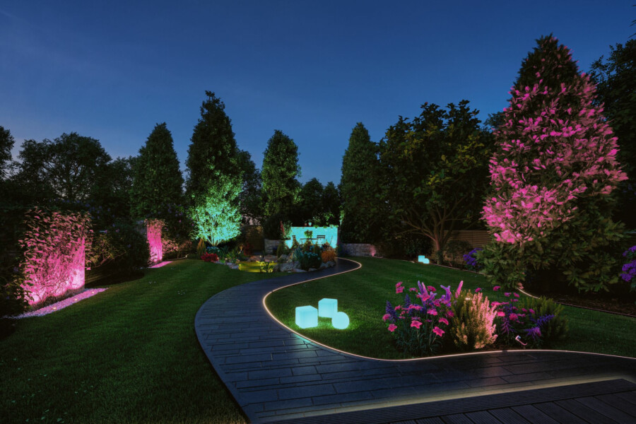 Paulmann Plug & Shine LED Gartenstrahler Smart Home Zigbee 3.0 Pike Basisset  IP65 RGBW+ 3x4.5W  21VA Anthrazit